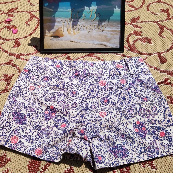 ANN TAYLOR FLORAL PATTERN TWILL SHORTS SZ.4 NWOT - Picture 4 of 6